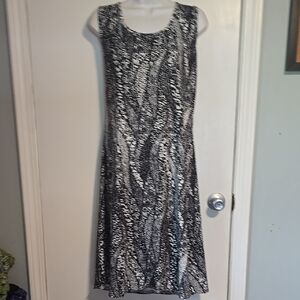 Black And White Sleeveless Print Dress Size L